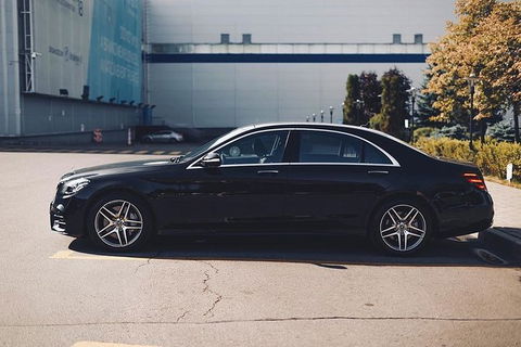 Arrival Private Transfers: Melbourne Airport MEL To Melbourne In Business Car - Brisbane Tourism 0