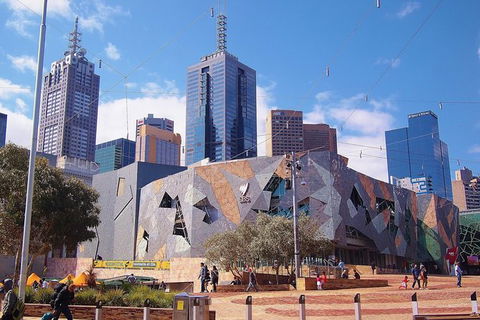 Arrival Private Transfers: Melbourne Airport MEL To Melbourne In Business Car - Brisbane Tourism 1