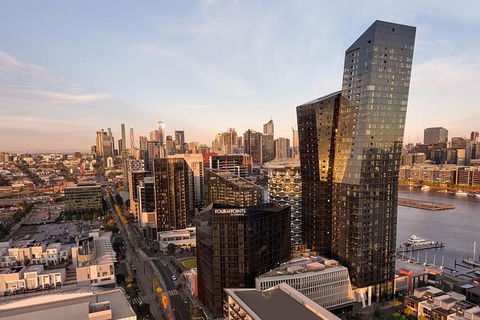 Arrival Private Transfers: Melbourne Airport MEL To Melbourne In Business Car - Brisbane Tourism 5
