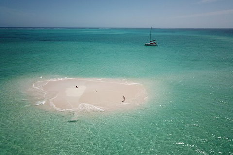 5 Night Ningaloo Reef Ningaloo Escape From Coral Bay - Tourism Brisbane 4