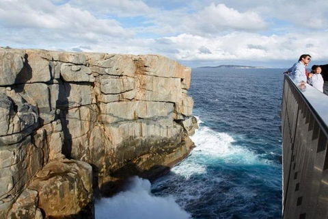 Discover Torndirrup National Park: The Gap & Natural Wonders Tour - Brisbane Tourism 2