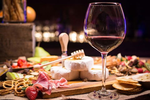 Full-Day Gourmet Wine Tour With Pick Up And Lunch - Tourism Brisbane 0
