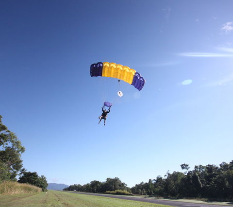 Jump The Beach Cairns - Brisbane Tourism 4