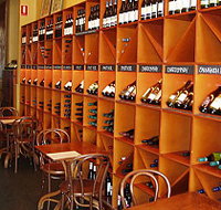 Lina's Bistro A Vin - Brisbane Tourism