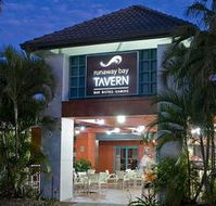 Runaway Bay Tavern - Brisbane Tourism