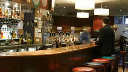 Off Broadway Hotel - Tourism Brisbane 2
