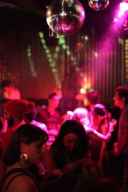 The Lounge - Brisbane Tourism 3