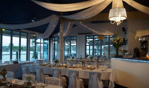 The River Deck On Noosa Marina - Brisbane Tourism 2