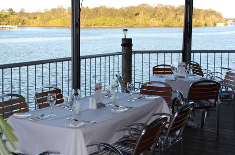 The River Deck On Noosa Marina - Brisbane Tourism 4