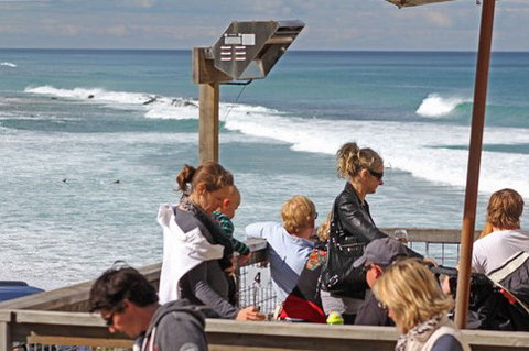 Wye Beach Hotel - Tourism Brisbane 5