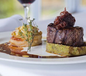 Chris's Beacon Point Restaurant - Tourism Brisbane 0