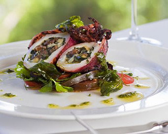 Chris's Beacon Point Restaurant - Tourism Brisbane 4