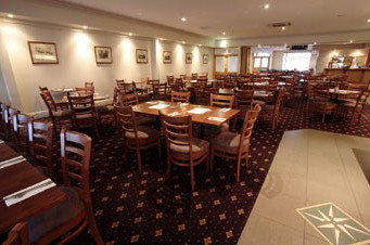 Hibernian Hotel Beechworth - Tourism Brisbane 2