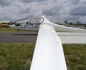 Bathurst Soaring Club - Tourism Brisbane 0