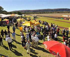Alice Springs Turf Club - Brisbane 4u 3