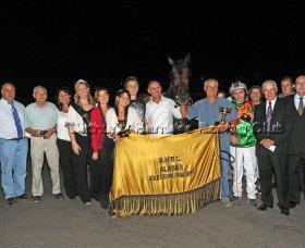 Bathurst Harness Racing Club - Tourism Brisbane 1