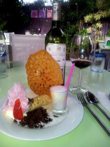 The Charles Dickens Tavern - Brisbane Tourism 3