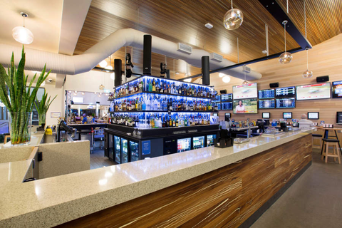 Coolum Beach Hotel - Tourism Brisbane 4