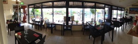 Devils Marbles Hotel–Wauchope - Tourism Brisbane 1