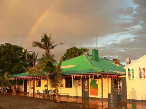 Devils Marbles Hotel–Wauchope - Tourism Brisbane 2
