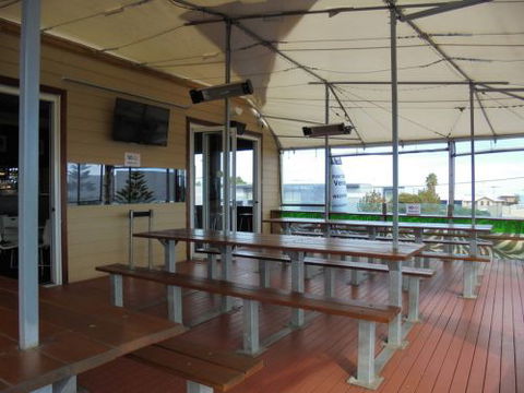 Zebra Crossing Bar & Bistro - Brisbane 4u 4