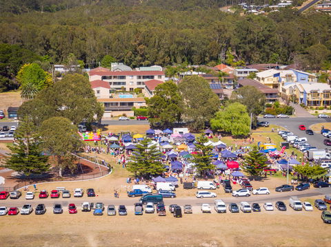 Batemans Bay Sunday Market - Tourism Brisbane 1