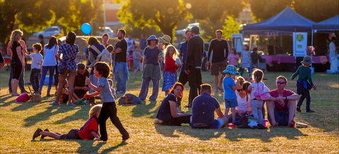 Castlemaine Artists Market - Brisbane Tourism 1