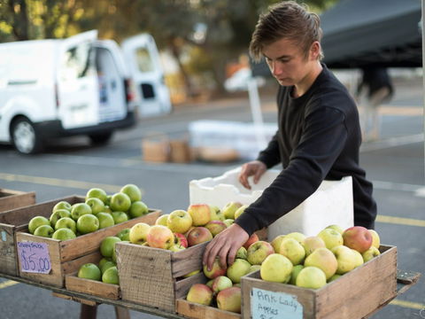 Carlton Farmers' Market - Tourism Brisbane 0