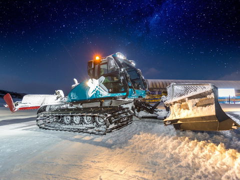 Groomer Tours At Perisher - Tourism Brisbane 4