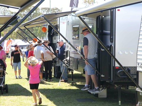 Newcastle Outdoor Adventure And Motoring Expo - Brisbane Tourism 2