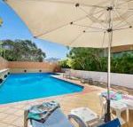 Santorini Twin Waters - Brisbane 4u