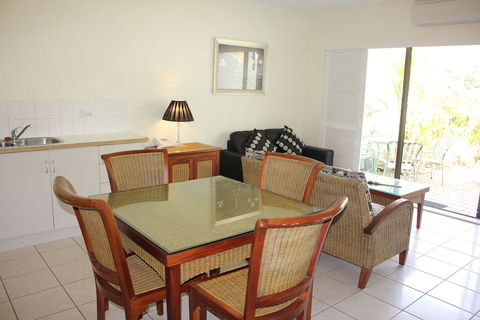 Beachfront Terraces - Tourism Brisbane 5