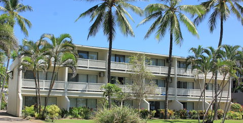 Beachfront Terraces - Tourism Brisbane 1
