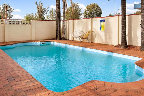 Econo Lodge Griffith Motor Inn - Tourism Brisbane 3