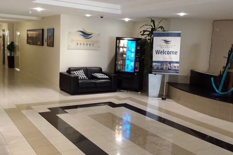 Scarborough Beach Resort - Brisbane Tourism 3