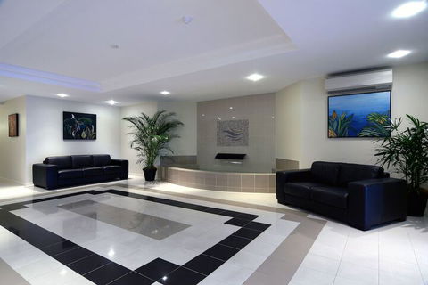 Scarborough Beach Resort - Brisbane Tourism 7