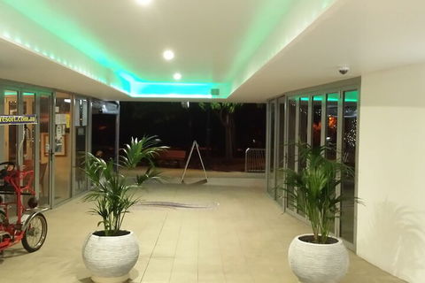 Scarborough Beach Resort - Brisbane Tourism 1