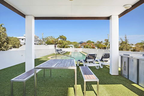 Scarborough Beach Resort - Brisbane Tourism 5