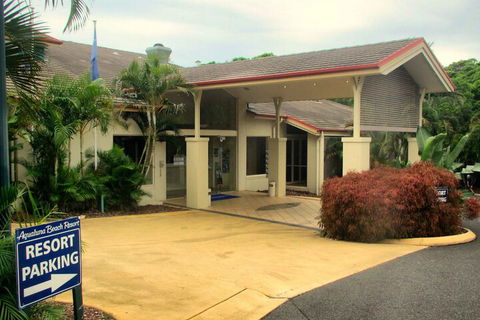 Aqualuna Beach Resort - Tourism Brisbane 2