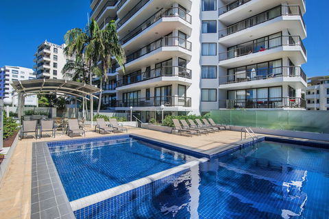 Seaview Resort - Tourism Brisbane 4