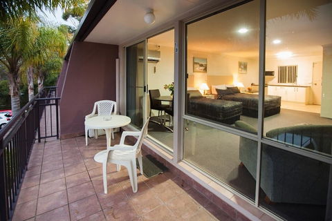 Fairway Motor Inn - Tourism Brisbane 1