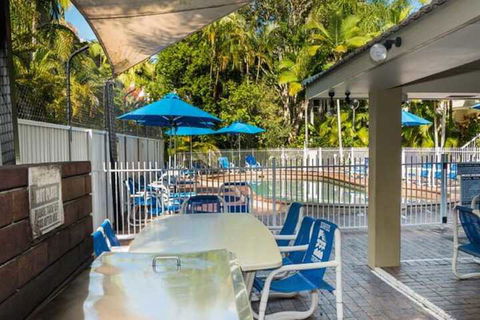 Surfers Tropique - Tourism Brisbane 1