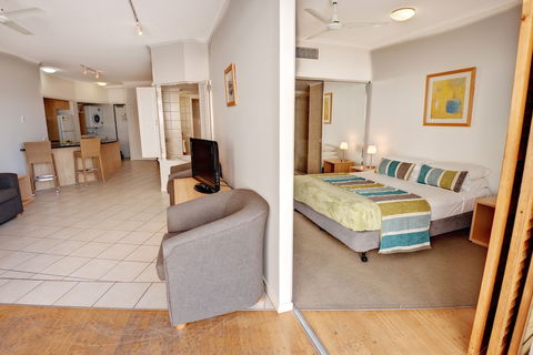 Rolling Surf Resort - Brisbane Tourism 5