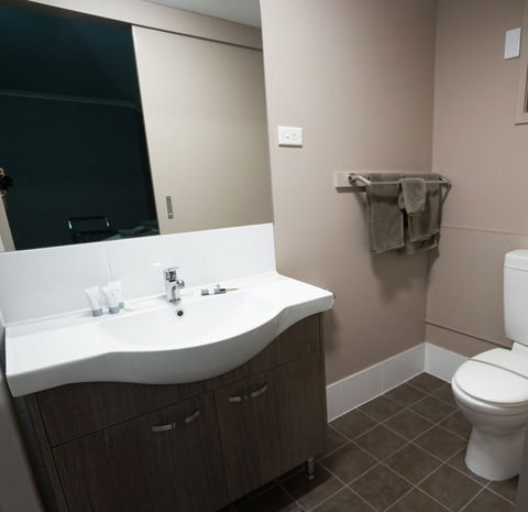 Bluestone Motor Inn - Tourism Brisbane 4