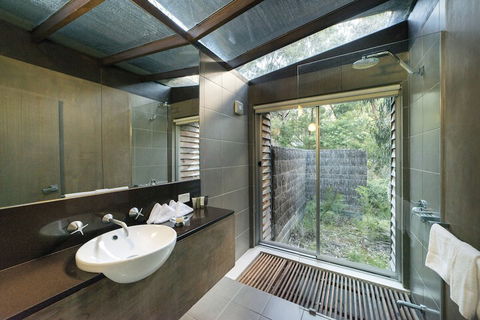 DULC Cabins - Brisbane Tourism 6