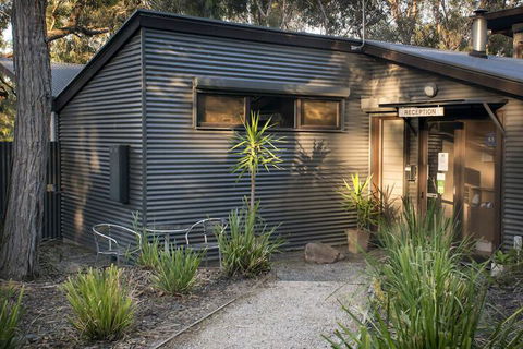 DULC Cabins - Brisbane Tourism 1