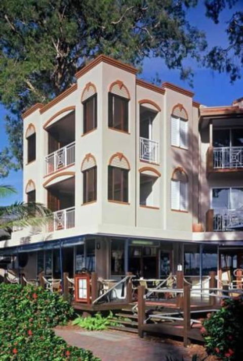 Alassio Palm Cove - Tourism Brisbane 2