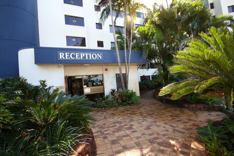 San Simeon Apartments - Tourism Brisbane 0