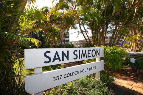 San Simeon Apartments - Tourism Brisbane 2