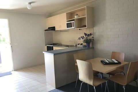 Nagambie Motor Inn - Brisbane Tourism 7